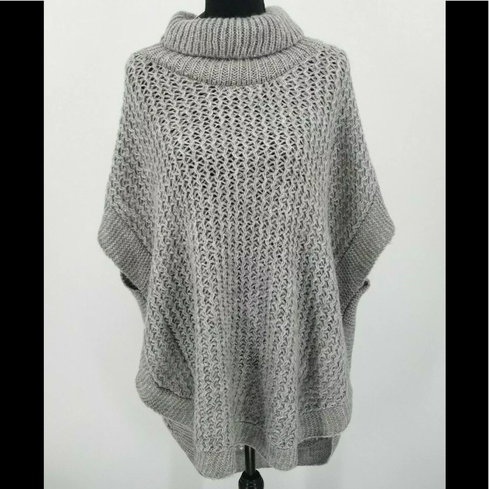NWT Lauren Conrad Chunky Cable Knit Turtleneck Poncho